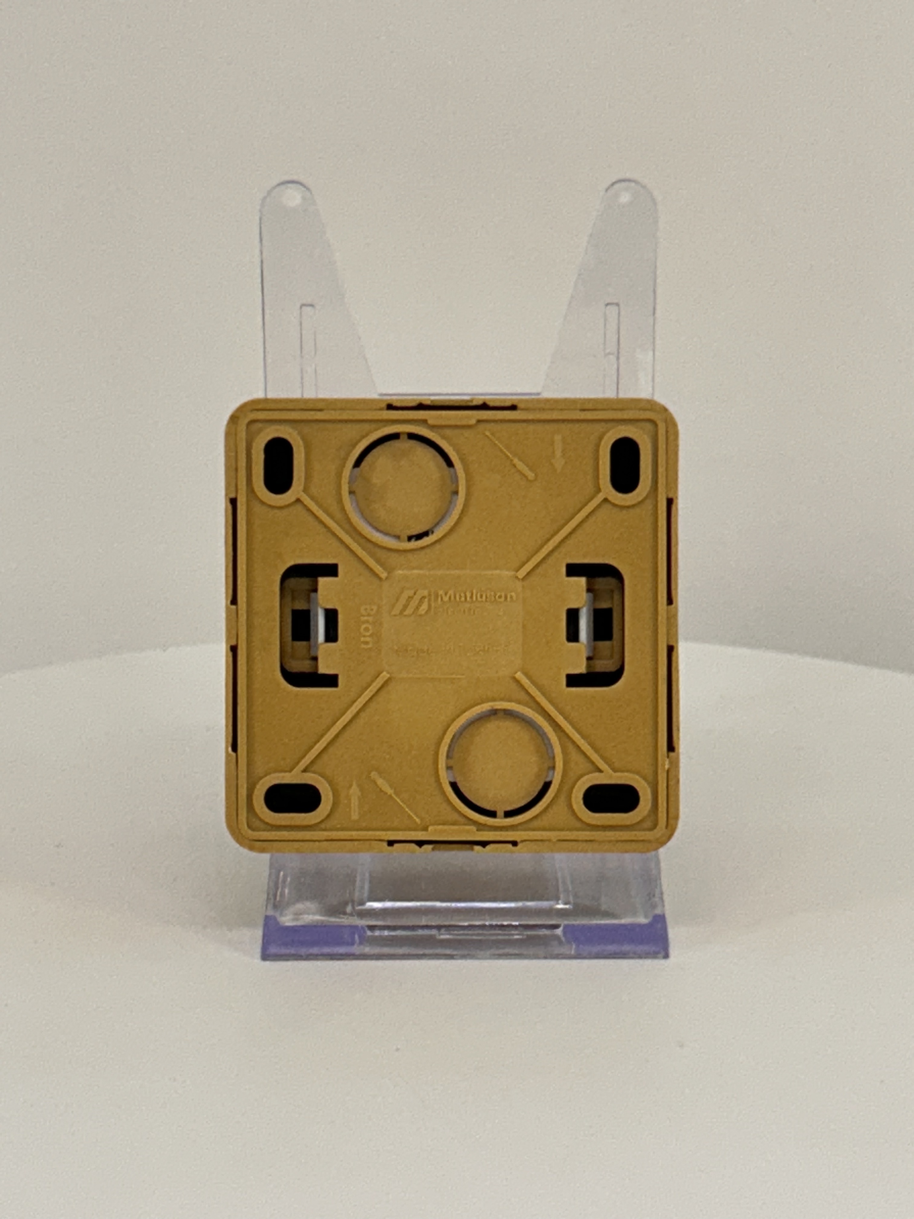 Taster Eiche Holz Optik IP20 Aufputz Schalter - BRON Taster Eiche Holz Optik IP20 Aufputz Schalter - BRON