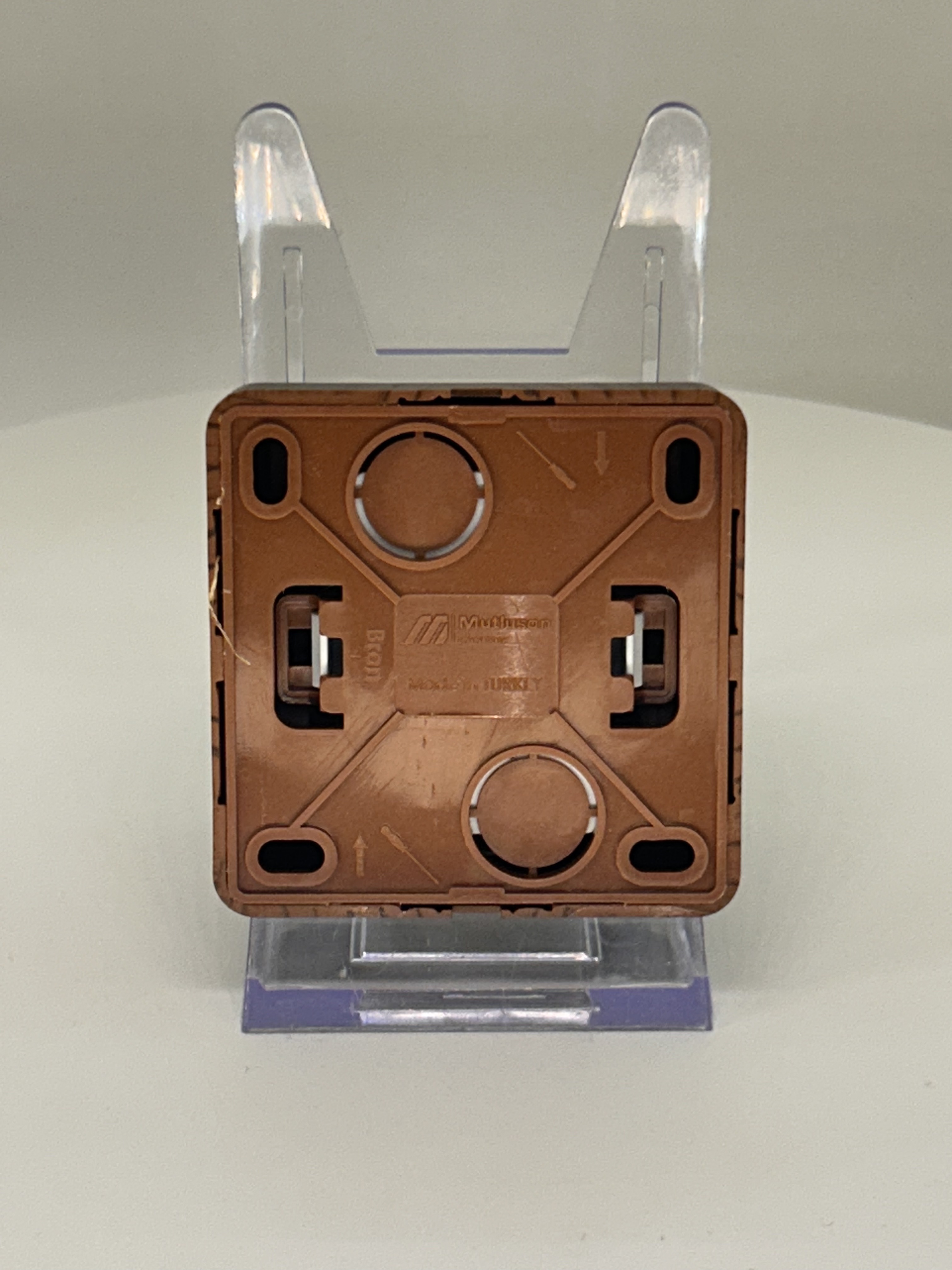 Taster mit LED Kontrollleuchte / Kontrolltaster Walnuss Holzoptik, IP20- BRON Serie Taster mit LED Kontrollleuchte / Kontrolltaster Walnuss Holzoptik, IP20- BRON Serie
