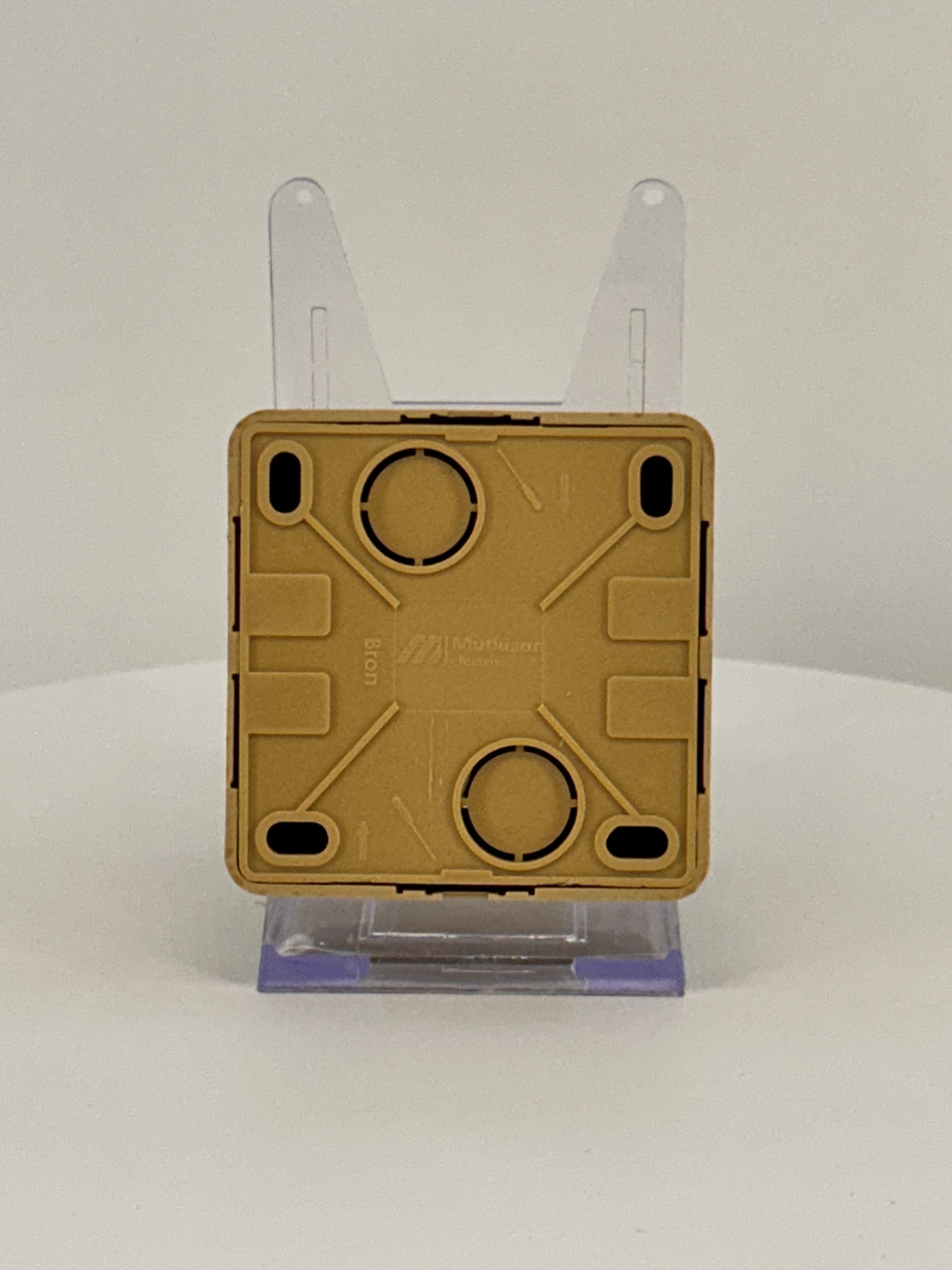 Netzwerk CAT5 Dose RJ45 in Eiche Holz Optik  Aufputz  IP20 – BRON