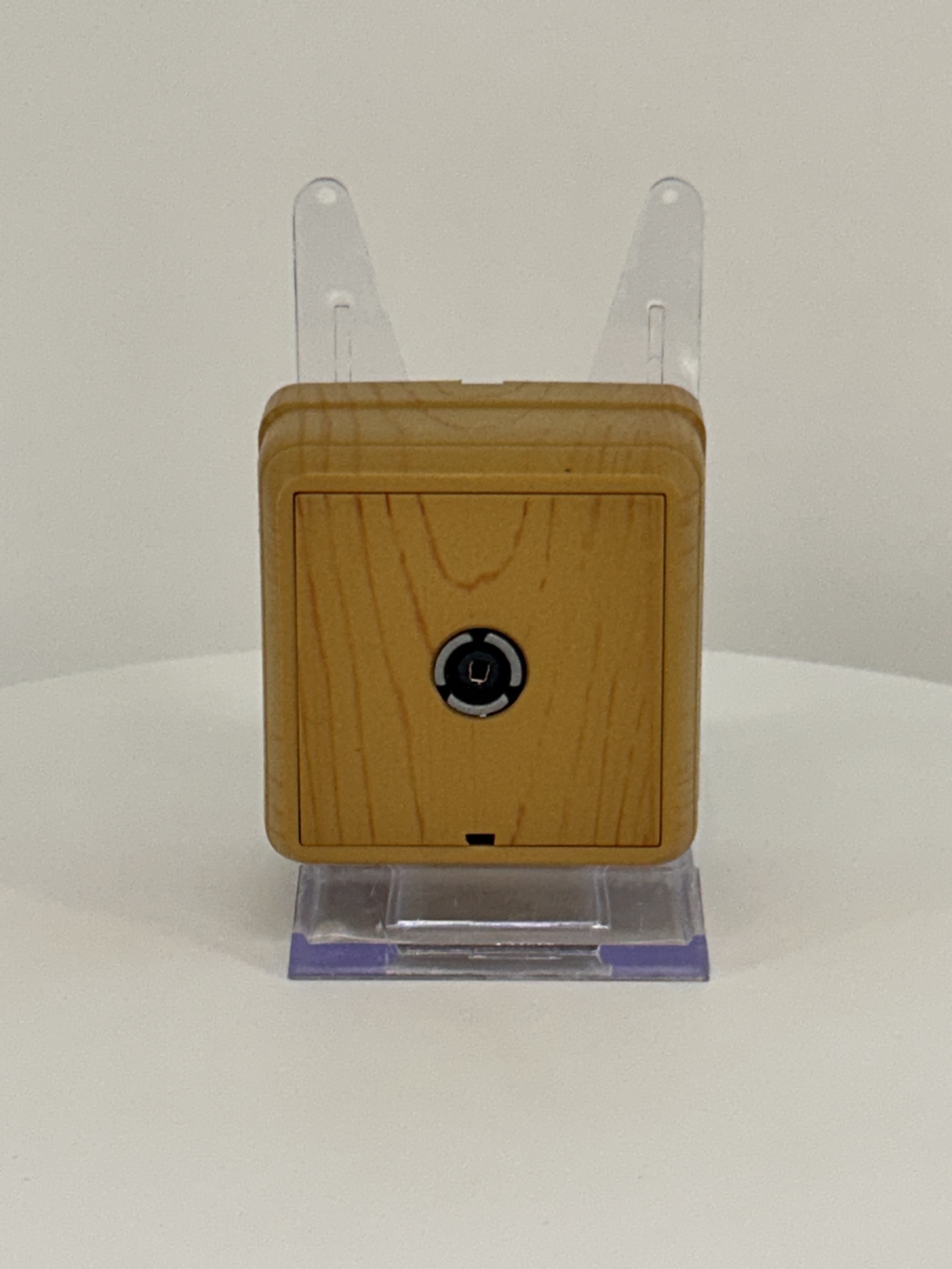 TV Durchgangsdose Eiche Holz Optik IP20 Aufputz - BRON